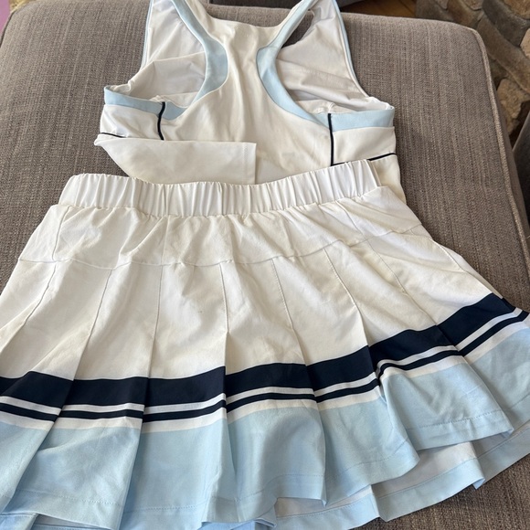 Mondetta White Performance Top - Picture 12 of 13